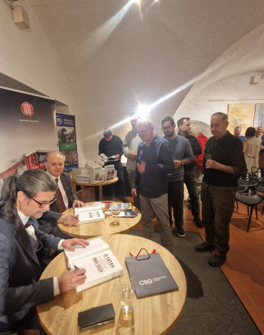 Obrázek k akci AUTOGRAMIÁDA KNIHY TATRA