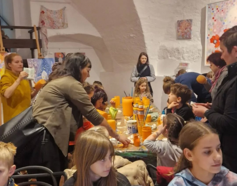 Obrázek k akci VÝROBA STRAŠIDELNÝCH LUCERNIČEK NA CESTU K FOTOPOINTU