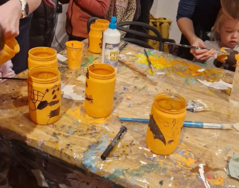 Obrázek k akci VÝROBA STRAŠIDELNÝCH LUCERNIČEK NA CESTU K FOTOPOINTU