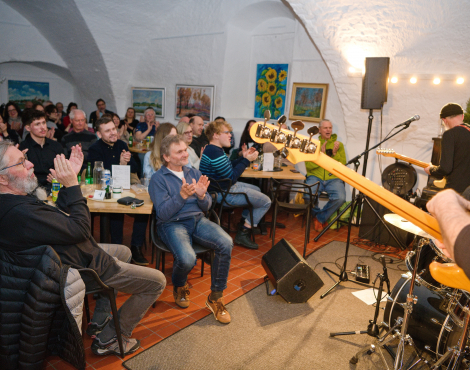 Obrázek k akci HUDEBNÍ SKLEPY - LORENZO SANCHEZ BAND