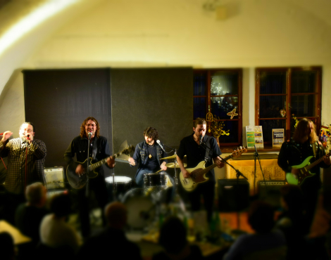 Obrázek k akci HUDEBNÍ SKLEPY - THOMPSON SPRINGS