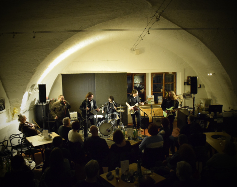 Obrázek k akci HUDEBNÍ SKLEPY - THOMPSON SPRINGS