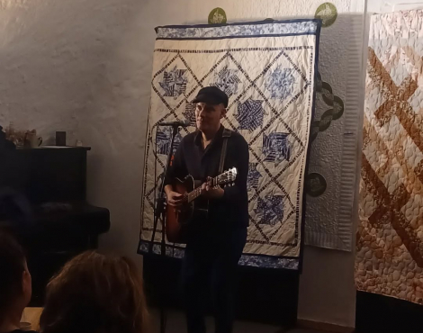 Obrázek k akci HUDEBNÍ SKLEPY - JAMES HARRIES