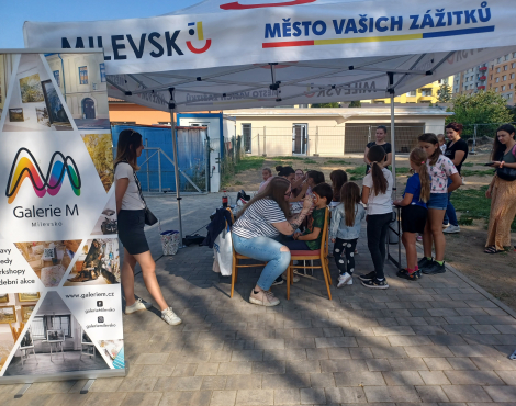 Obrázek k akci PRÁZDNINOVÉ LOUČENÍ S BARVAMI V AMFÍKU