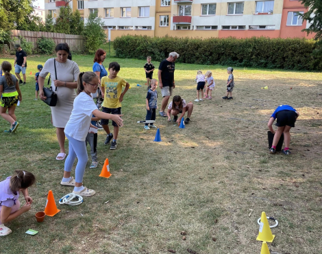 Obrázek k akci PRÁZDNINOVÉ LOUČENÍ S BARVAMI V AMFÍKU
