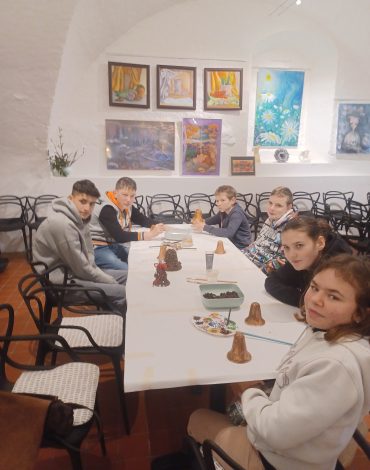 Foto z akce ADVENTNÍ VÝTVARNÉ SETKÁNÍ SE ZÁKLADNÍ ŠKOLKOU SPECIÁLNÍ MILEVSKO